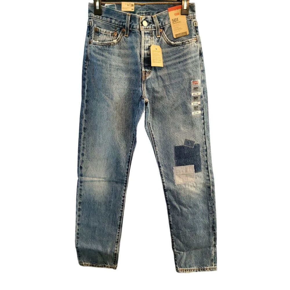 Levis 501Womens Original Fit Medium Wash Denim Jeans Size 25/30 Straight Leg